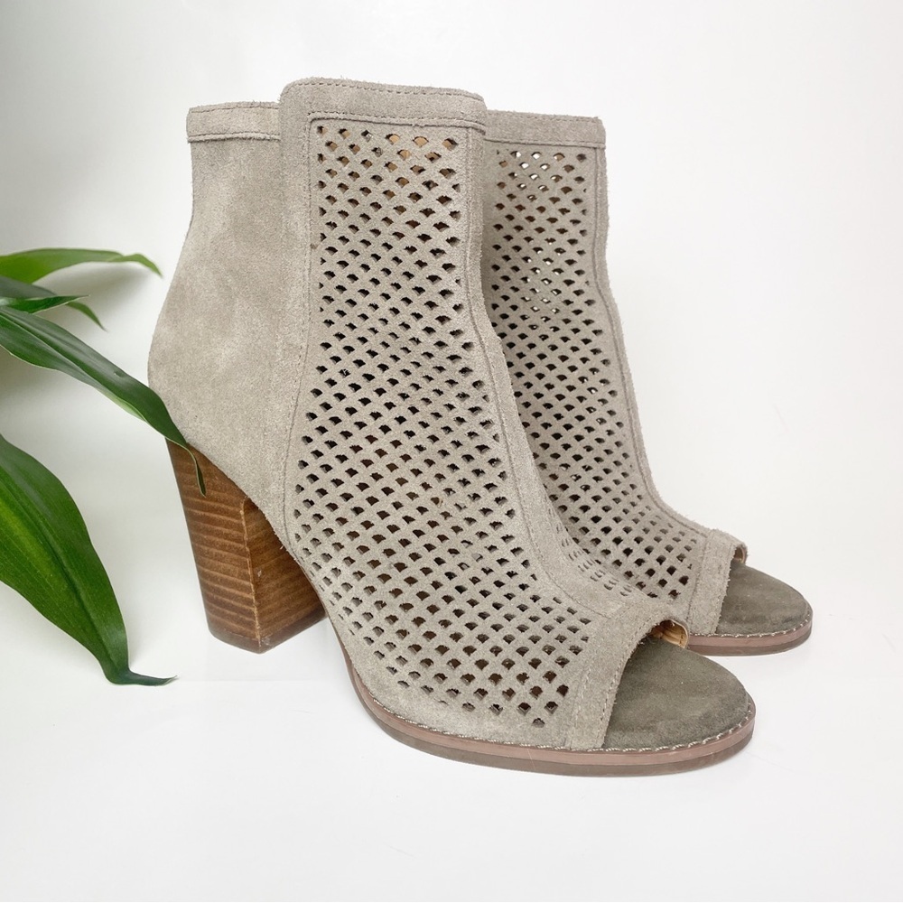 Lucky Brand Leather Suede Lakyn Peep Toe Perforated Heel Bootie 6.5